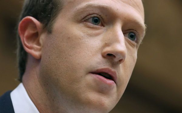 Mark Zuckerberg trong cơn bão ngầm hoàn hảo: Facebook nguy cơ ghi nhận mức tăng trưởng bằng 0, các đối tác đồng loạt dừng quảng cáo - Ảnh 1.