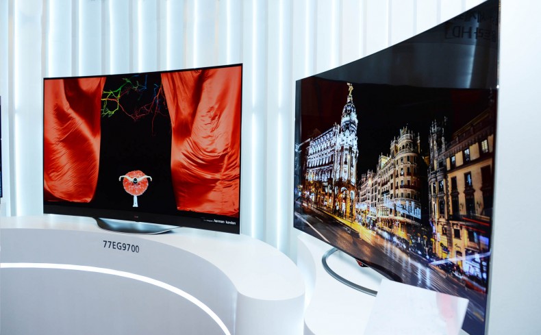 Alienware giới thiệu màn hình OLED 55 inch, tiến tới TV gaming cao cấp