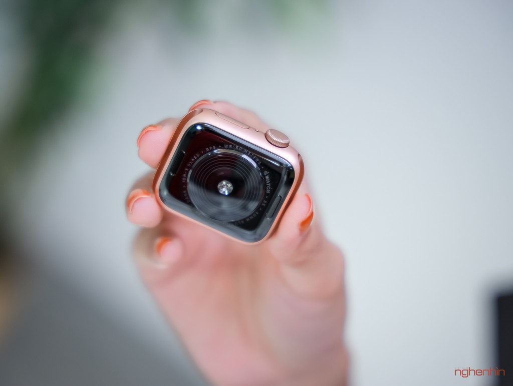 Khui hộp Apple Watch SE, Watch series 6 và iPad 10.2 2020 tại Việt Nam giá từ 8 triệu ảnh 11