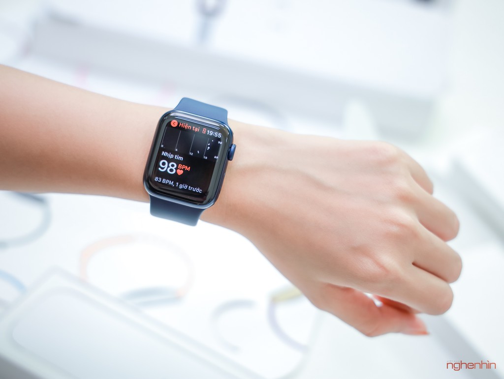 Khui hộp Apple Watch SE, Watch series 6 và iPad 10.2 2020 tại Việt Nam giá từ 8 triệu Khui hộp Apple Watch SE, Watch series 6 và iPad 10.2 2020 tại Việt Nam giá từ 8 triệu ảnh 8