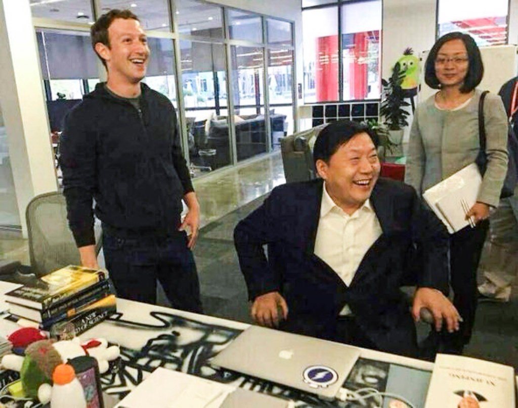 4 biểu hiện thèm khát Trung Quốc của CEO Facebook Mark Zuckerberg