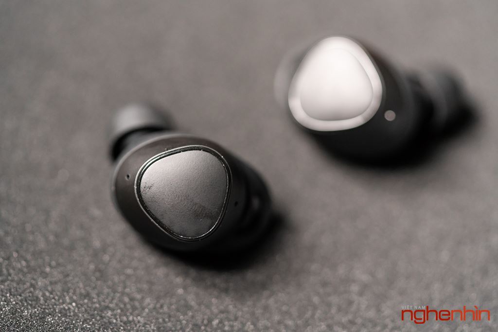 Đánh giá tai nghe không dây Samsung Gear IconX 2018: nhiều tính năng, âm thanh hợp lí ảnh 12