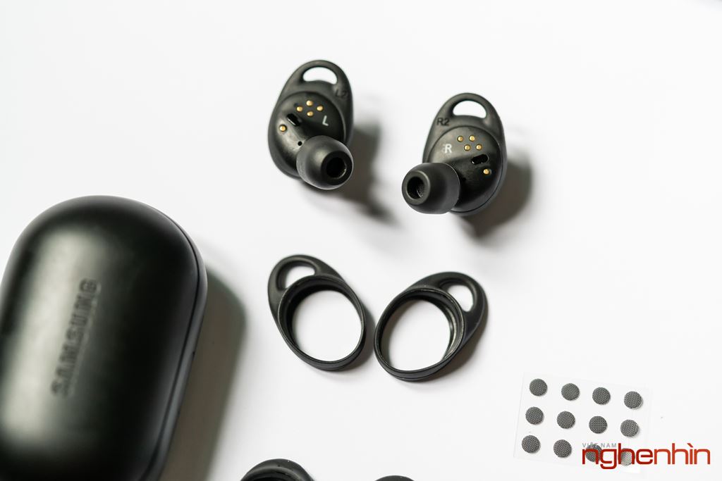 Đánh giá tai nghe không dây Samsung Gear IconX 2018: nhiều tính năng, âm thanh hợp lí ảnh 13