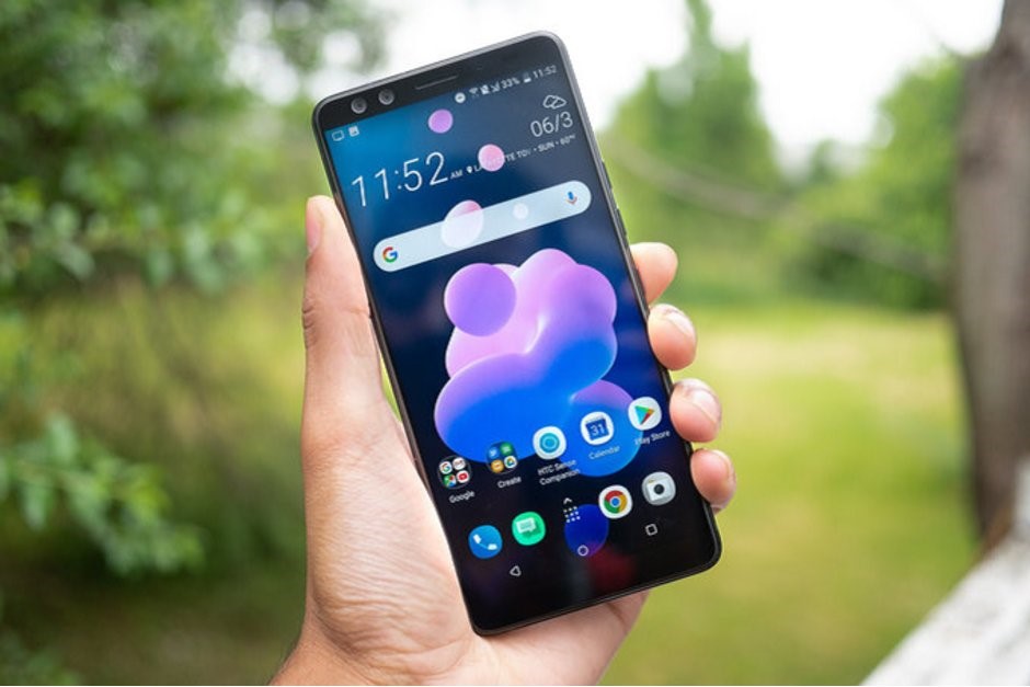 HTC sẽ không từ bỏ mảng kinh doanh điện thoại thông minh