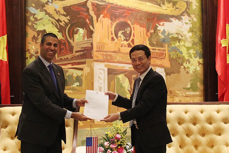 Bộ TT&TT Việt Nam và FCC Hoa Kỳ tăng cường hợp tác phát triển 5G