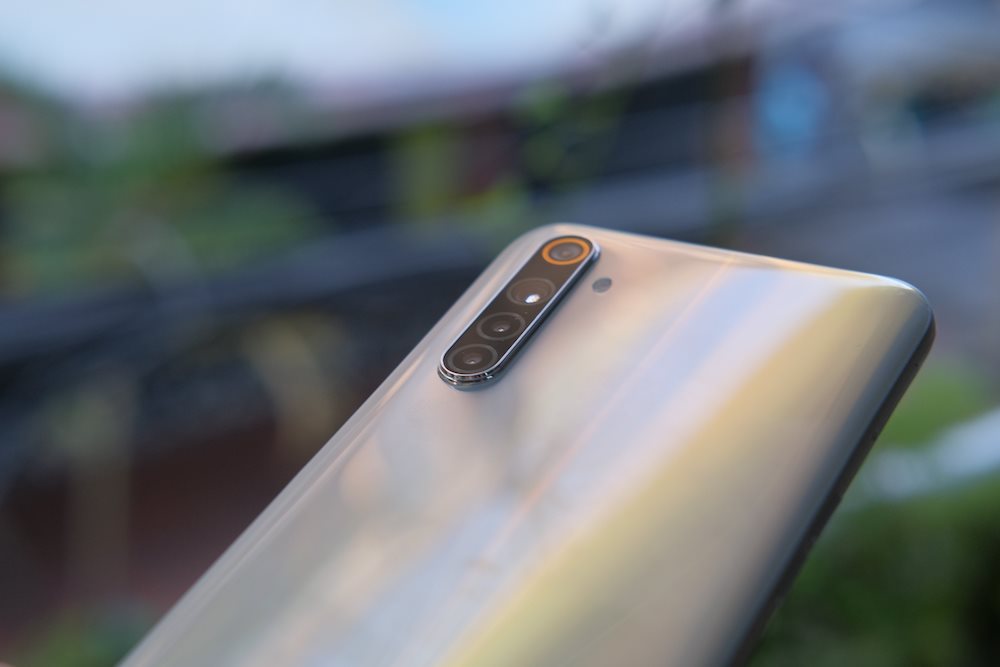 Trải nghiệm Realme 6: Cải tiến hiệu năng và thiết kế nhưng dung lượng pin thấp hơn