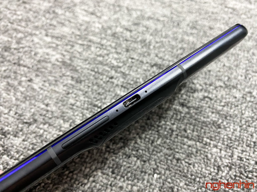 Trên tay Lenovo Legion Phone Duel 2: gaming phone thiết kế độc đáo nhất, giá từ 13.79 triệu đồng ảnh 12
