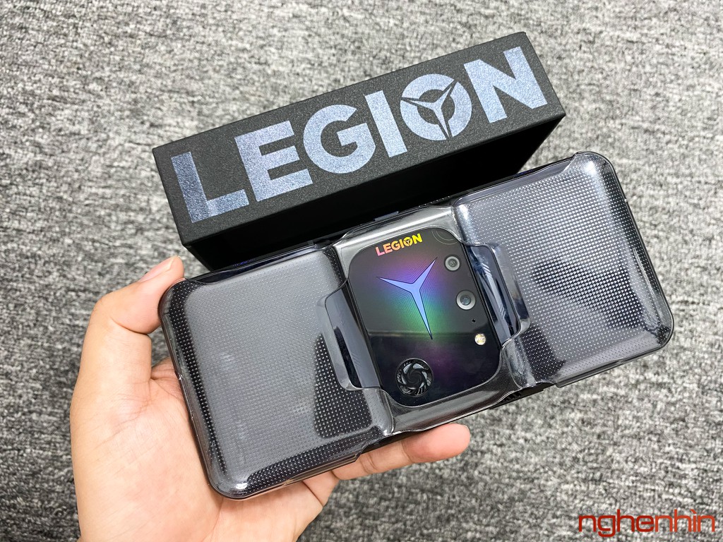 Trên tay Lenovo Legion Phone Duel 2: gaming phone thiết kế độc đáo nhất, giá từ 13.79 triệu đồng ảnh 3