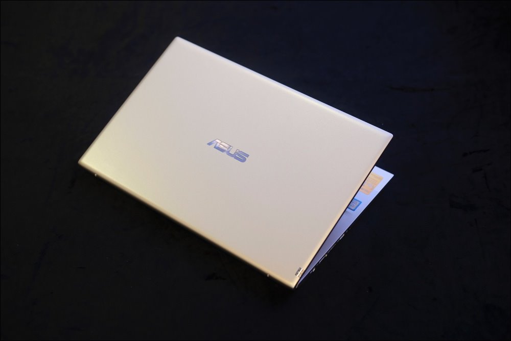 Asus ra mắt thị trường bộ đôi VivoBook 14/15 mỏng nhẹ, giá bán từ 11,9 triệu đồng