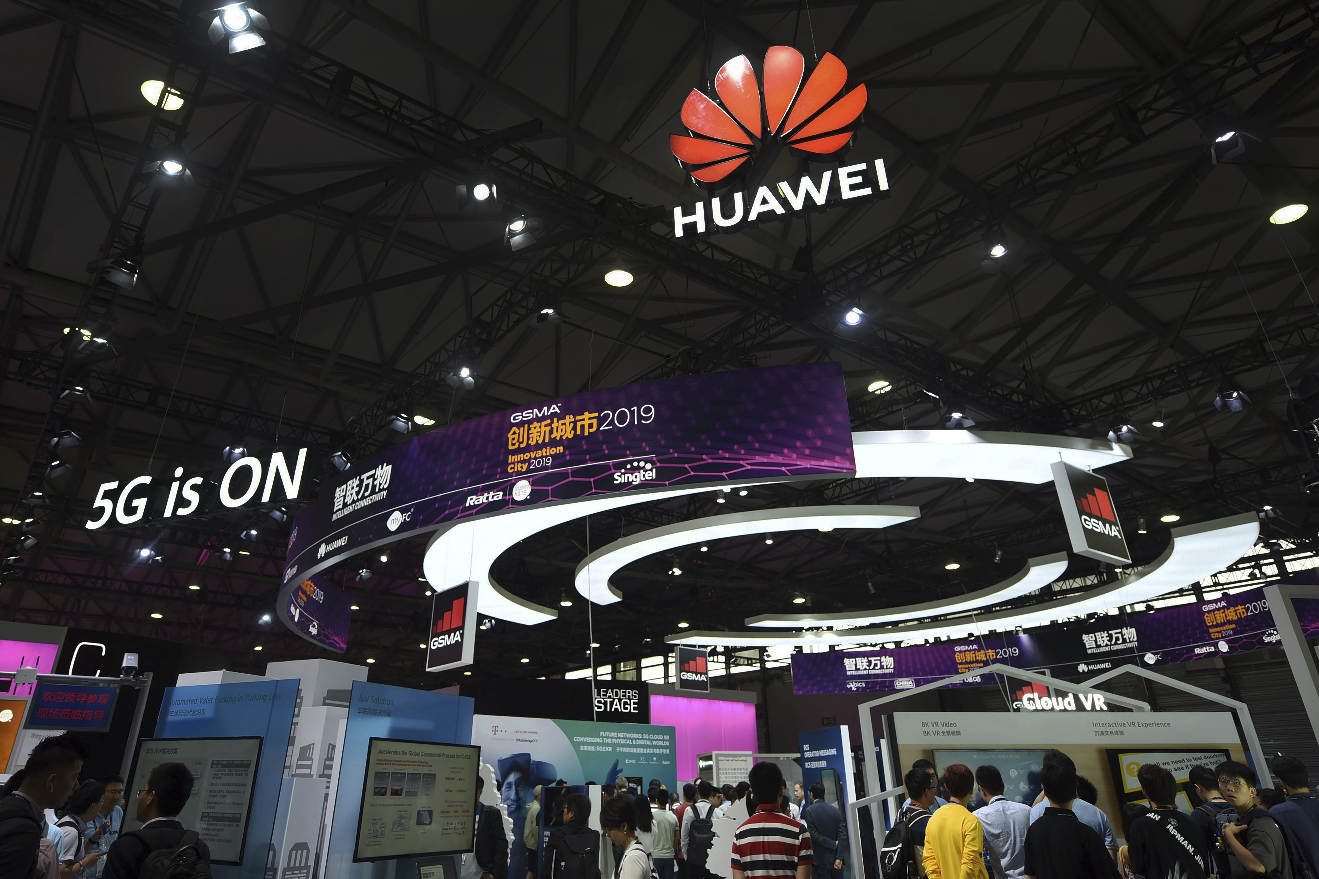 Mỹ gia hạn lệnh cấm, nhưng đưa thêm 46 chi nhánh của Huawei vào danh sách đen