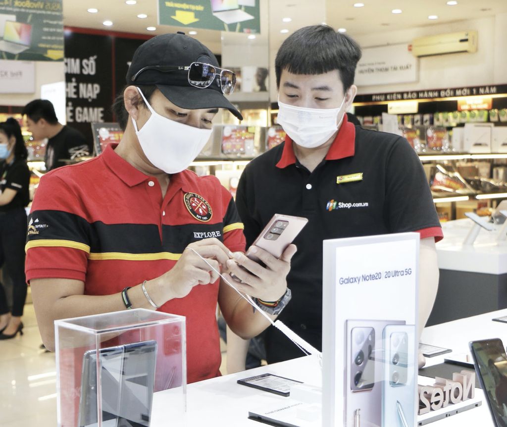 Hơn 7.000 khách đặt mua trước Galaxy Note20 Series tại FPT Shop ảnh 3