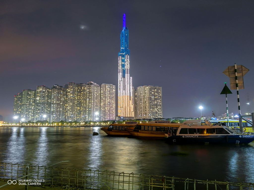 Sài Gòn đêm lung linh qua ống kính Huawei Nova 3i ảnh 9