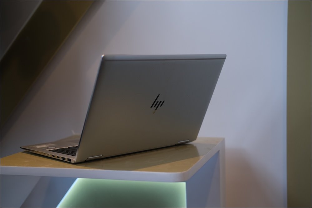 HP ra mắt laptop HP Spectre x360 13 và HP EliteBook x360 1040 G5 với giá từ 41,99 triệu đồng