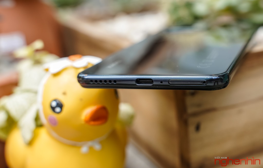 Trên tay Xiaomi Mi 11 Lite: siêu mỏng nhẹ, thiết kế đẹp, giá đang hấp dẫn còn 7 triệu đồng ảnh 6