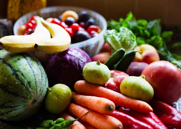 Sau khi lấy trái cây và rau ra, bạn hãy sử dụng chúng ngay lập tức