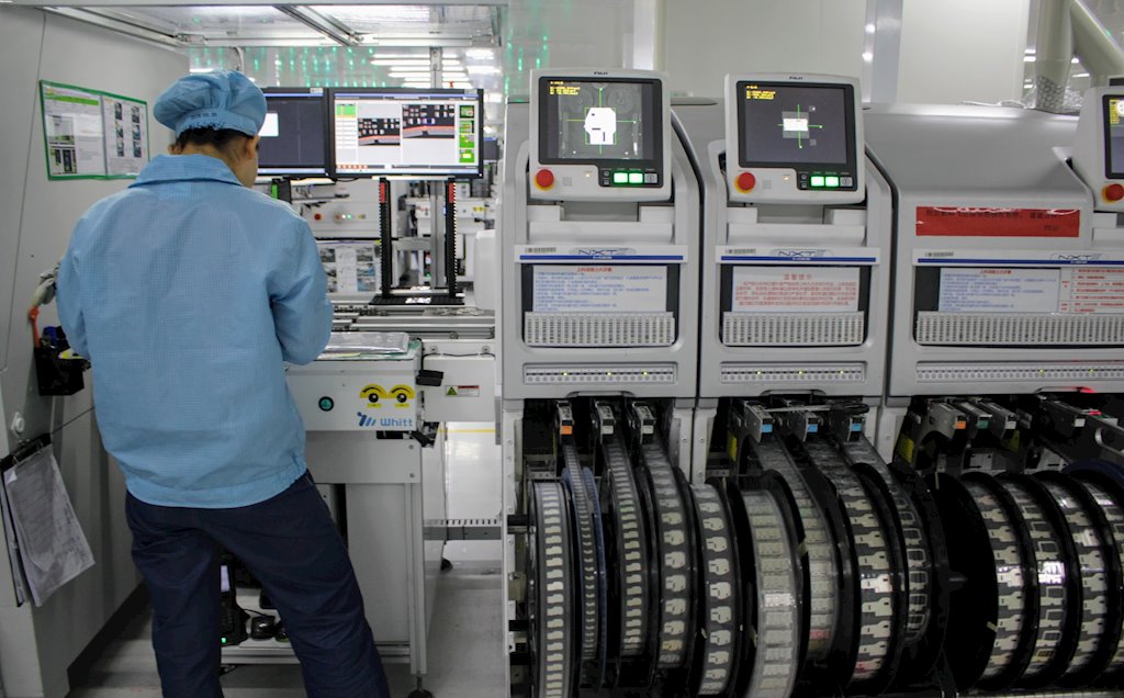 Tìm hiểu quy trình sản xuất smartphone nghiêm ngặt tại nhà máy của OPPO