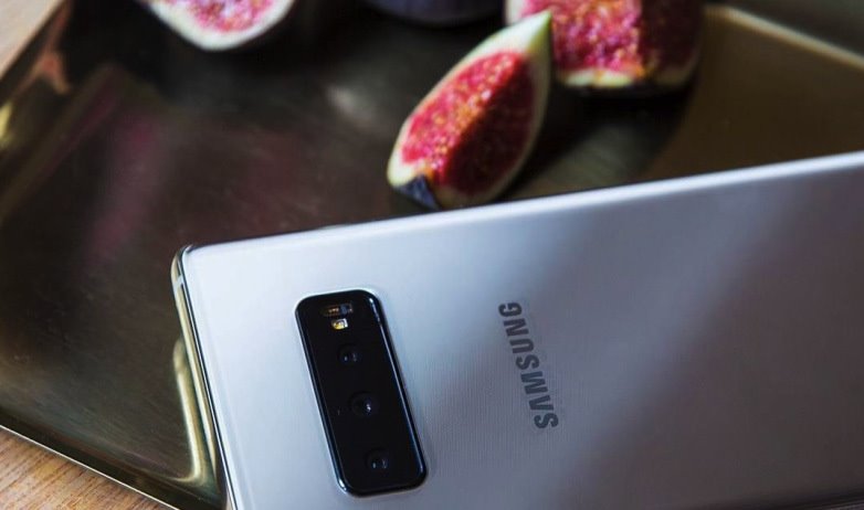 Nhiều tin rò rỉ cho thấy Galaxy S10 sẽ có thiết kế hoàn toàn mới và rất đẹp