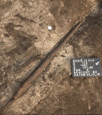 Gậy gỗ cổ xưa được phát hiện tại Schoningen.
