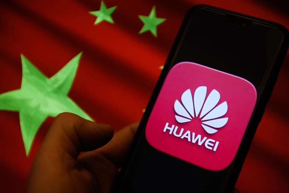 Tại sao Mỹ lại chỉ nhắm vào Huawei, không phải là Xiaomi hay Oppo?