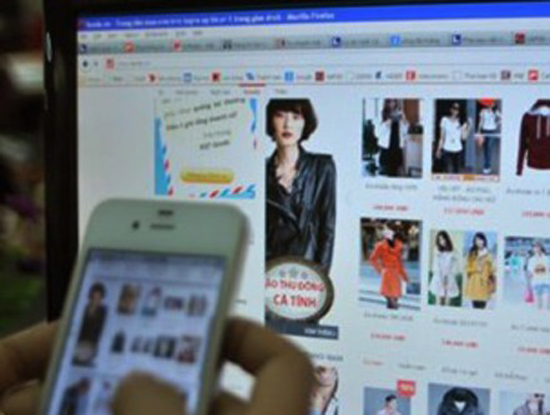 Chính thức phát hành Sách trắng thương mại điện tử Việt Nam 2019 | Doanh thu thương mại điện tử Việt Nam đạt hơn 8 tỉ USD, tăng trưởng 30% | Đâu là những trở ngại chính của người tiêu dùng khi mua hàng trực tuyến?