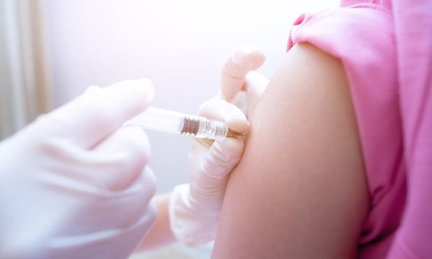 Tiêm vắc xin HPV có thể giúp ngăn ngừa nguy cơ mắc ung thư do virus này gây ra