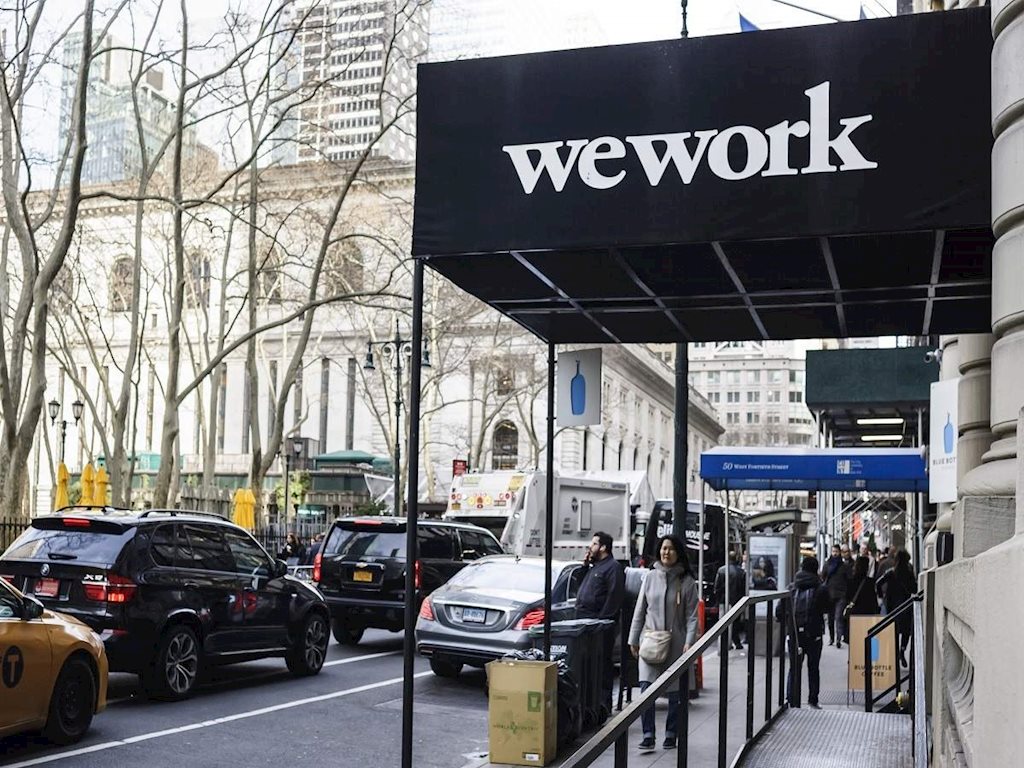 SoftBank tiếp quản WeWork, cựu CEO Adam Neumann nhận 1,7 tỷ USD để rời công ty