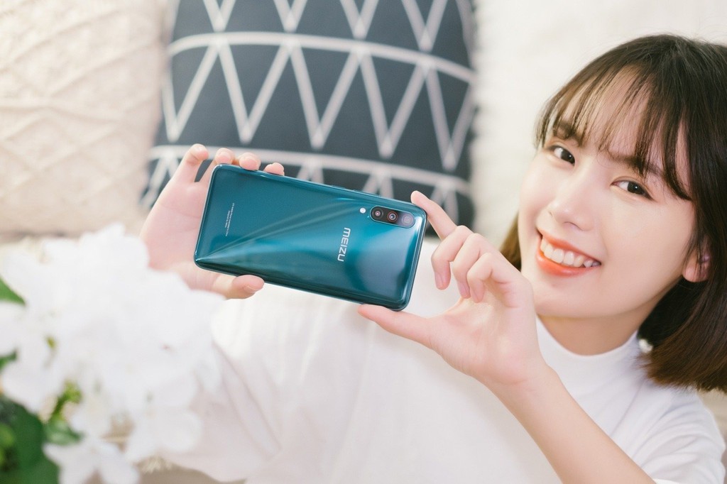 Meizu 16T ra mắt: Snapdragon 855, pin 4.500mAh, giá từ 282 USD ảnh 1