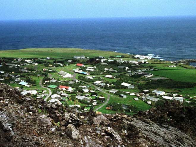 Khu định cư Edinburgh nằm ở rìa đảo Tristan da Cunha
