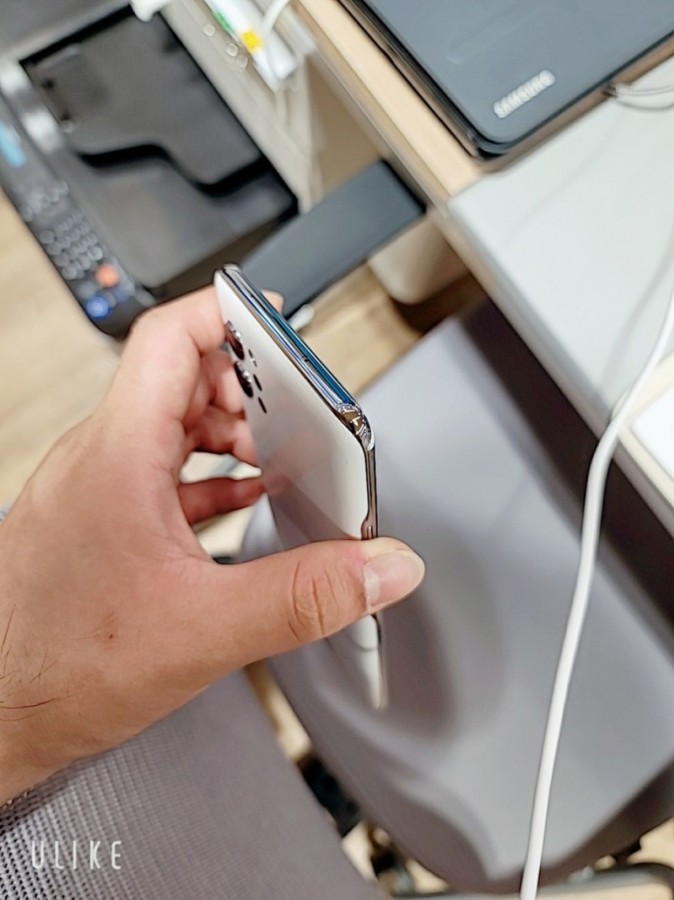 Rò rỉ ảnh thực tế LG Q92: smatphone 5G giá mềm, 4 camera, Snapdragon 765G Rò rỉ ảnh thực tế LG Q92: smatphone 5G giá mềm, 4 camera, Snapdragon 765G ảnh 3