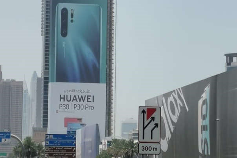 Samsung da tra dua Huawei mot cach tham thuy-Hinh-2