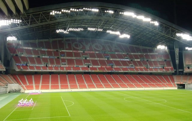 Sân vận động Toyota Stadium tại Aichi (Nhật) vừa đầu tư hệ thống chiếu sáng Interact Sports.