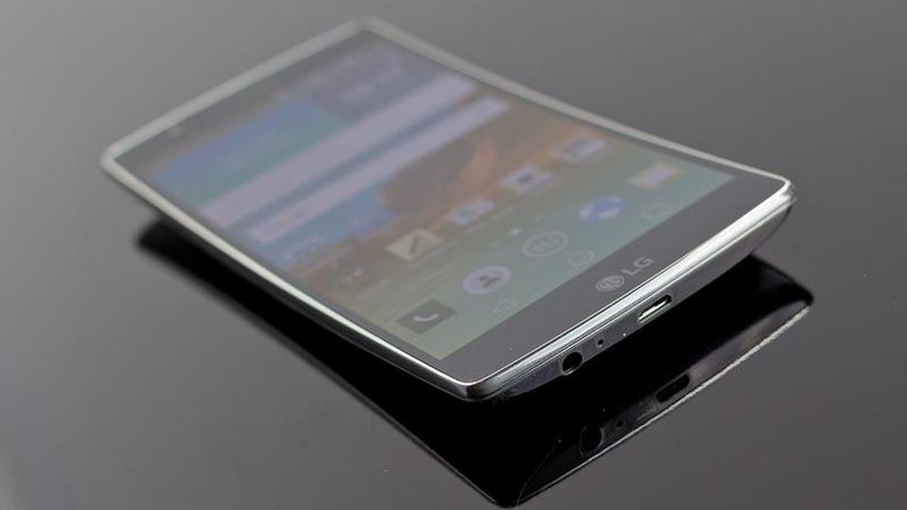 LG đăng kí bản quyền thương hiệu Flex và Foldi, chuẩn bị ra smartphone màn hình cong? ảnh 2