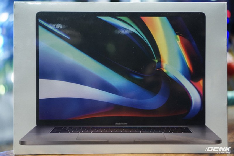 Tren tay MacBook Pro 16inch vien man hinh mong-Hinh-2