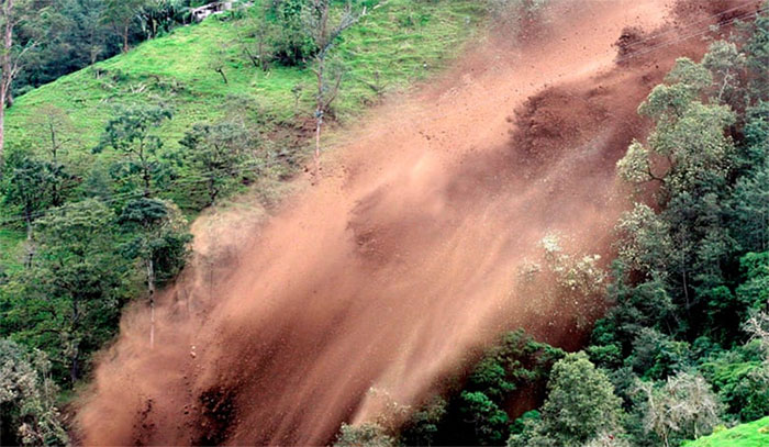 Thành phố Manizales thường xuyên xảy ra lở đất.