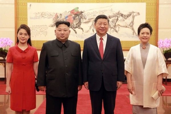 Nhan sắc yêu kiều của nữ ca sĩ là phu nhân ông Kim Jong Un, biểu tượng thời trang Triều Tiên - Ảnh 8.