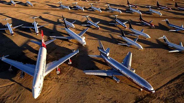 Ngoài ra, sân bay Alice Springs ở Australia cũng là nơi để máy bay chờ bán hoặc lấy phụ tùng.