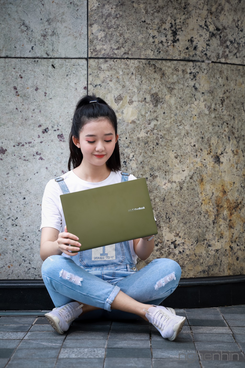 Bóng hồng trên tay VivoBook S14 tại Việt Nam: trẻ trung, năng động đầy phong cách ảnh 12