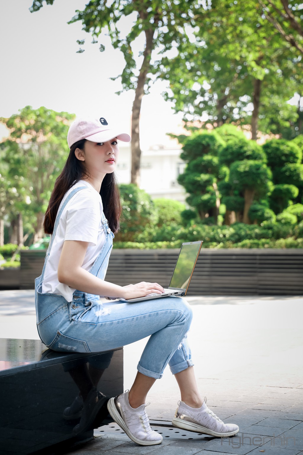 Bóng hồng trên tay VivoBook S14 tại Việt Nam: trẻ trung, năng động đầy phong cách ảnh 10