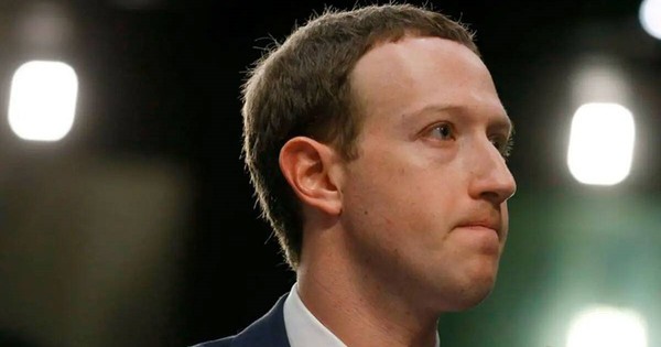 Mark Zuckerberg chịu áp lực tứ phía: Cổ đông viết thư yêu cầu cắt giảm nhân sự, ngừng đốt tiền vào vũ trụ ảo - Ảnh 1.