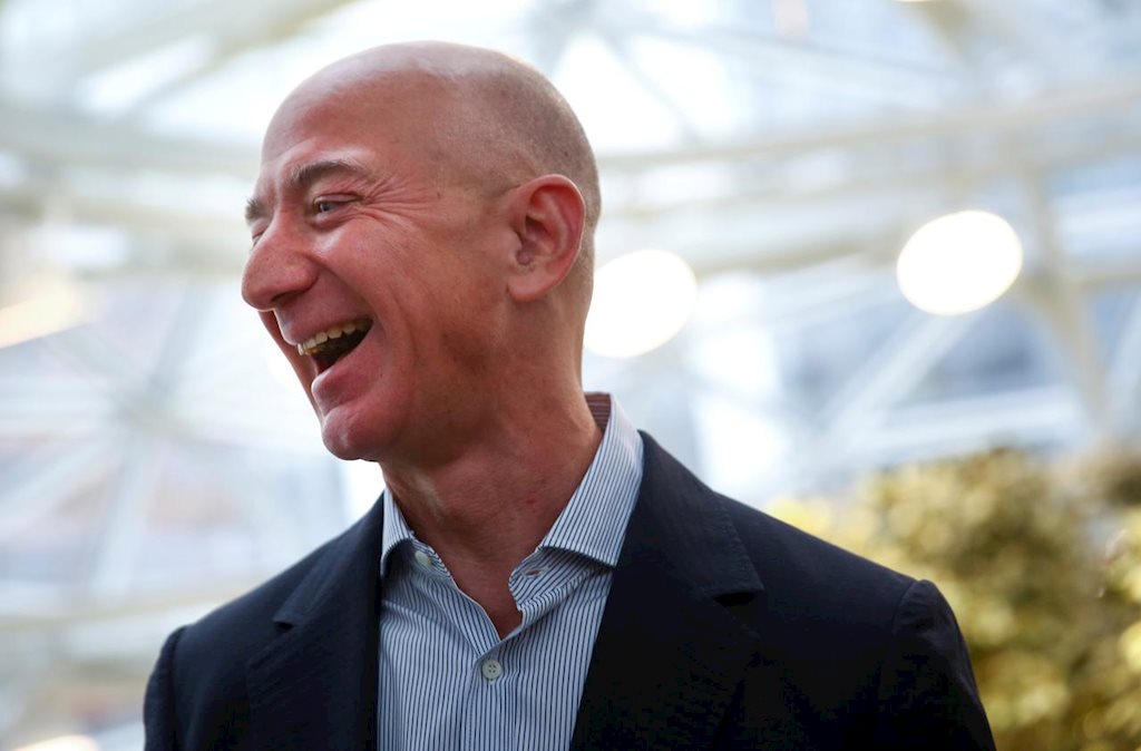 CEO Amazon Jeff Bezos bỏ túi bao nhiêu tiền từ đầu mùa dịch?