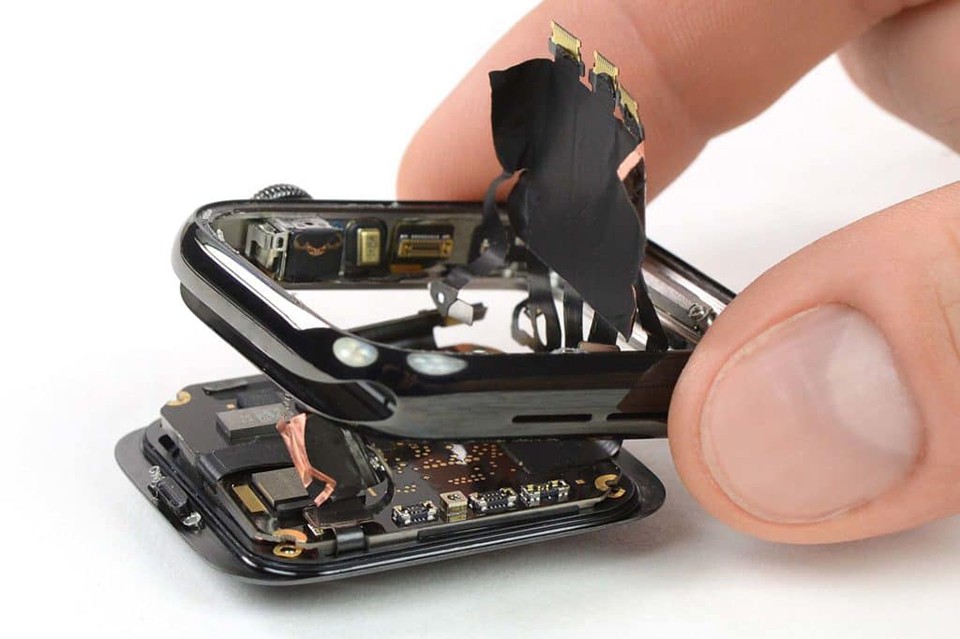 “Mổ bụng” Apple Watch Series 5: không thay đổi nhiều, pin lớn hơn ảnh 3
