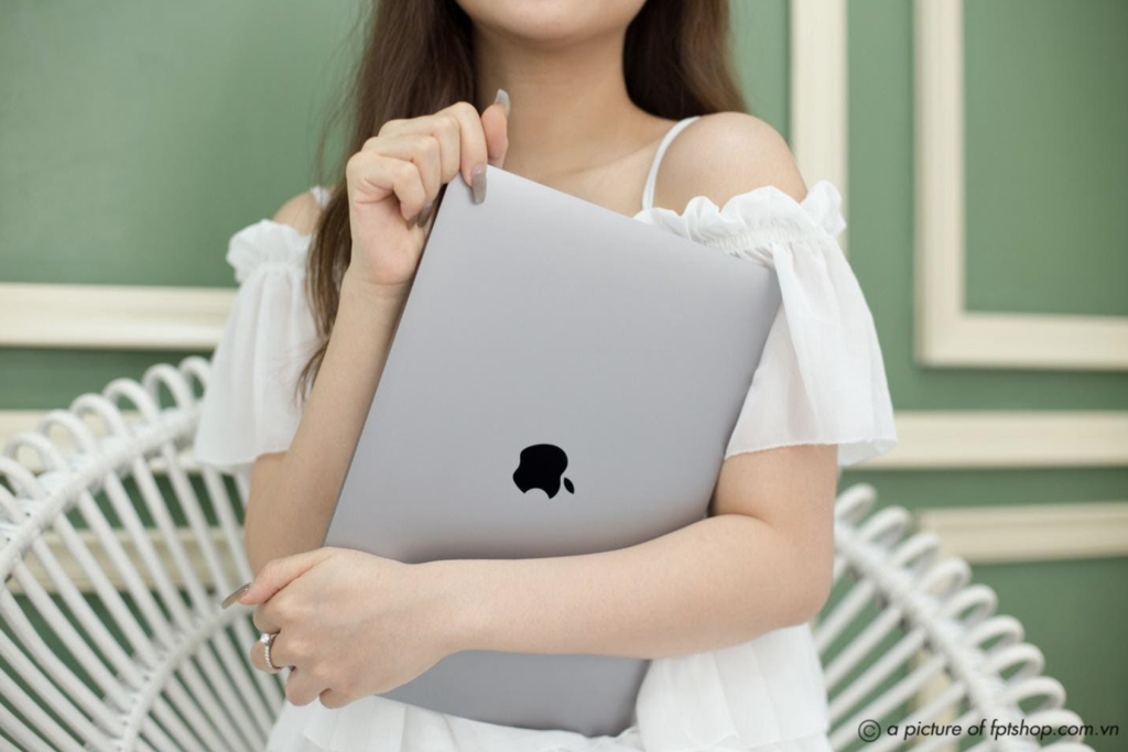 FPT Shop lên kệ những chiếc MacBook M1 chính hãng đầu tiên tại Việt Nam giá từ 22 triệu ảnh 4