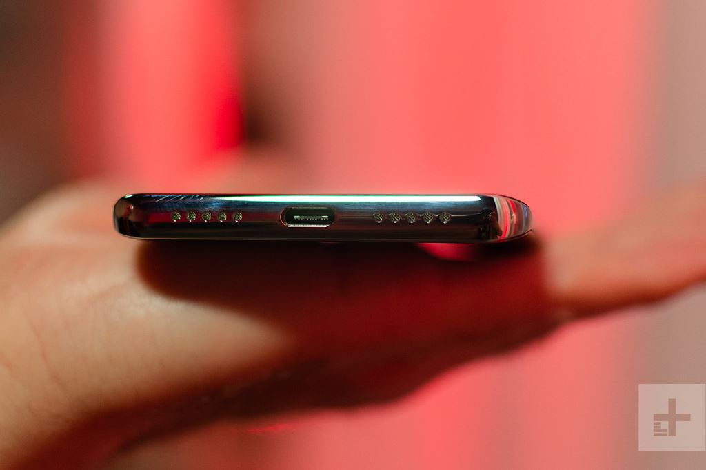 Một tháng nữa mới ra mắt mà hôm nay Huawei P30 đã lộ ảnh trên tay ảnh 3
