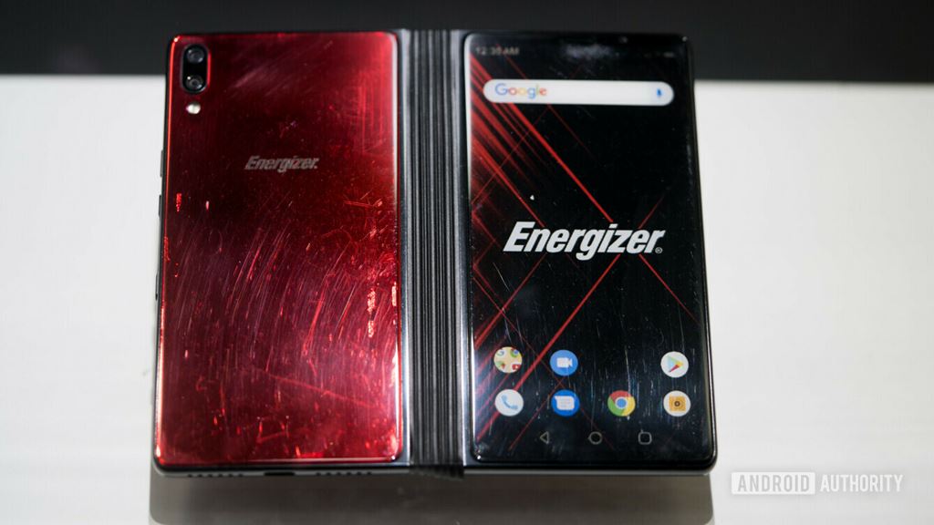 Energizer Power Max P8100S ra mắt: smartphone gập giá ngang Galaxy S10+  ảnh 1