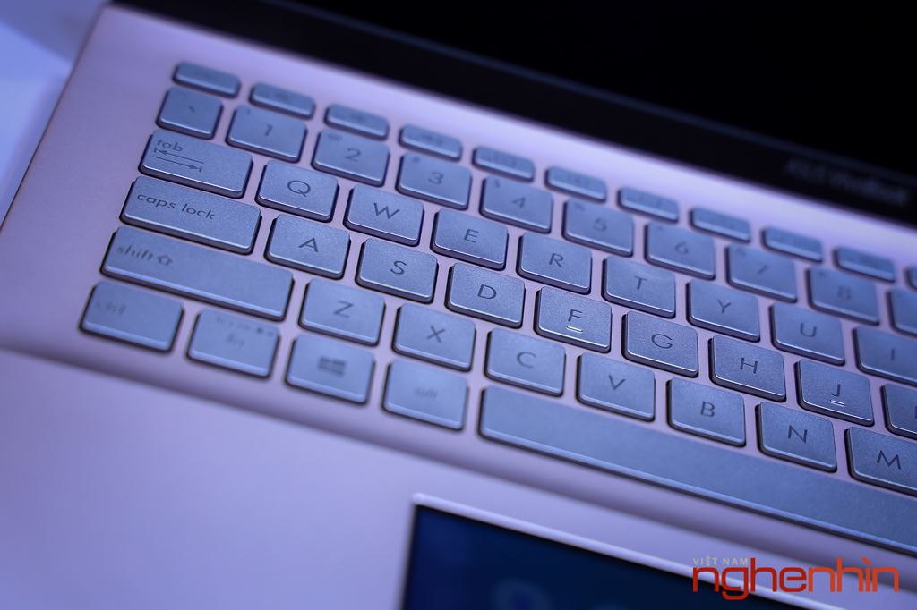 Asus công bố VivoBook S14 và S15: laptop nhiều màu sắc, màn hình phụ tiện lợi ảnh 12