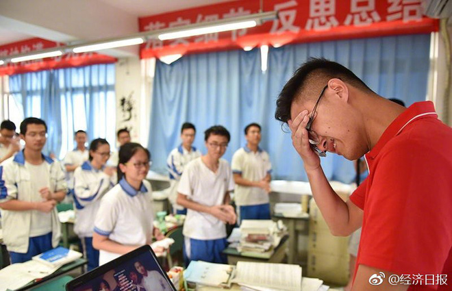 Bài thi Văn điểm tuyệt đối trong kỳ thi Đại học khó nhất thế giới tại Trung Quốc khiến dân mạng chỉ biết thốt lên quá đỉnh - Ảnh 4.