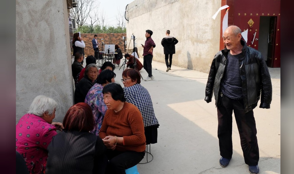 Trung Quốc: Công nghiệp thu thập dữ liệu nở rộ, người dân ào ào đi chụp ảnh chỉ để lấy … một cái nồi