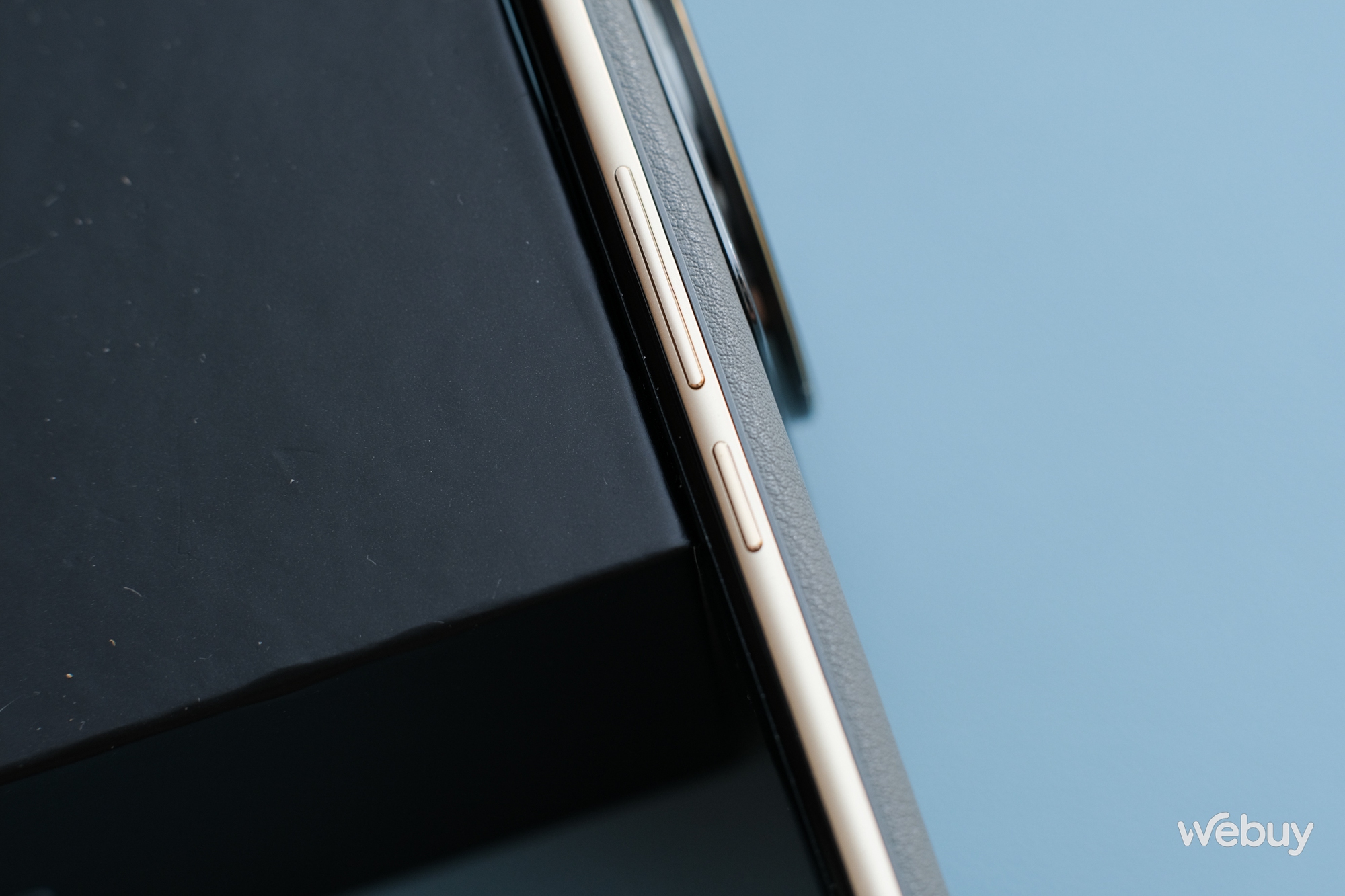 Xiaomi 12S Ultra về Việt Nam với giá 24 triệu đồng, người dùng Việt không mấy mặn mà