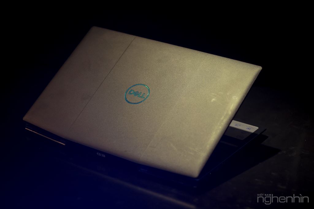 Trên tay laptop gaming Dell G3 15  tại Việt Nam: vỏ nhựa, cấu hình mạnh, giá phải chăng ảnh 1