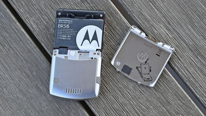 Chúc mừng sinh nhật thứ 15 của Motorola Razr: Chiếc điện thoại lật cuối cùng được mọi người quan tâm - Ảnh 3.